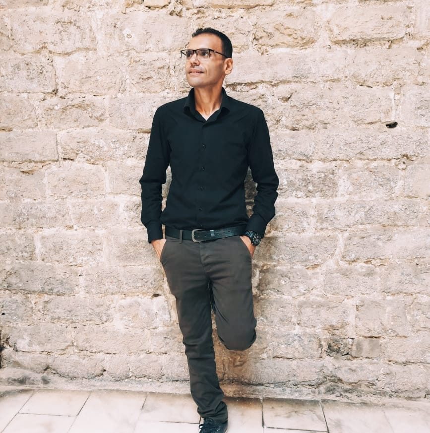 صورة المطور